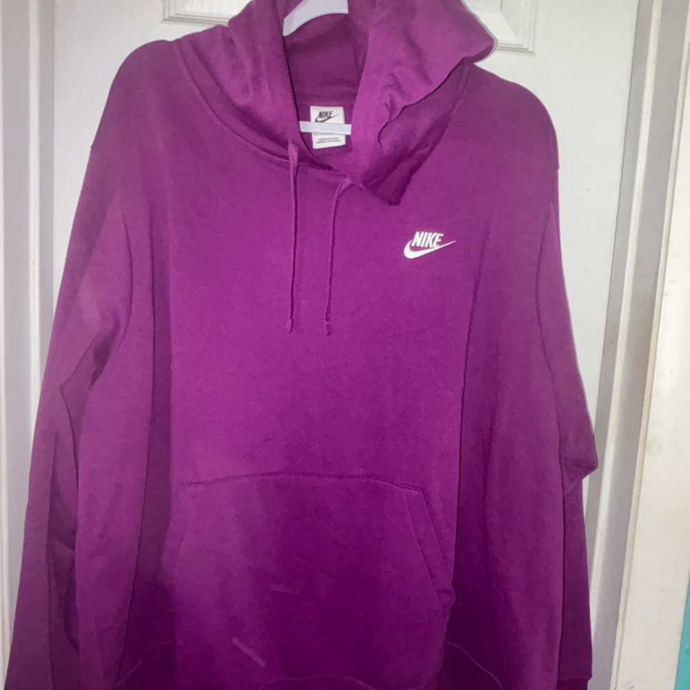 Woman’s Nike hoodie 3X